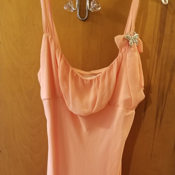 Dress - Picture 1 of 4